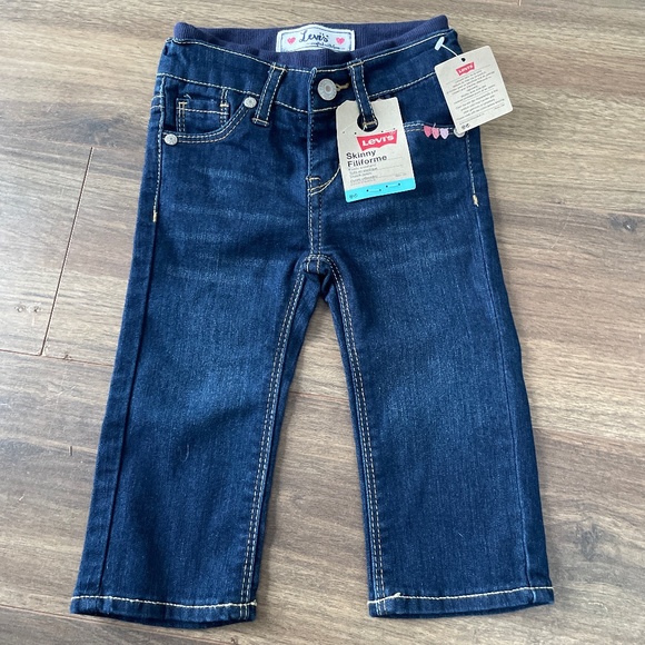 3/$20 NWT Levi’s Baby skinny jeans (elastic waistband) - Picture 1 of 6